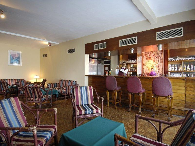 Berjaya Hotel Colombo Dehiwala-Mount Lavinia Restaurant foto